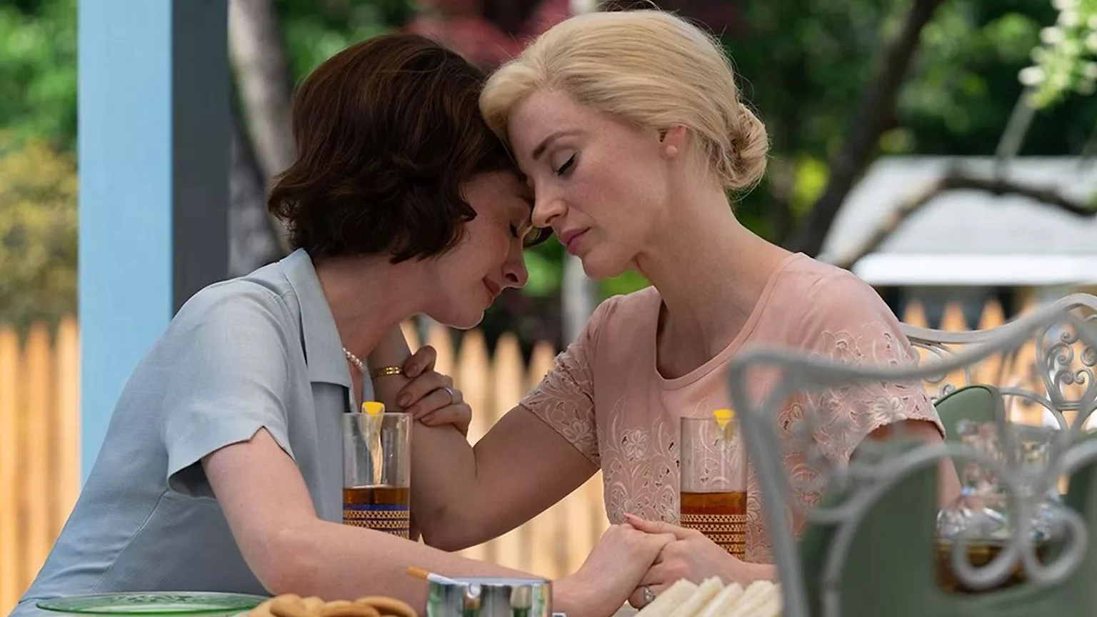 Mothers Instinct Review: Hathaway And Chastain Melodrama