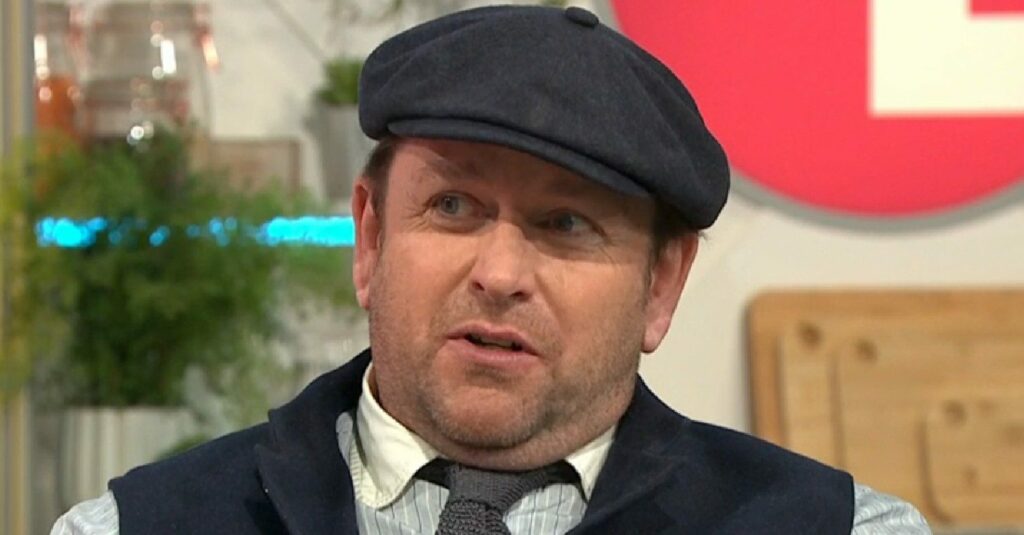 James Martin tells Lorraine Kelly 'the stitches are falling out of my body' following operation